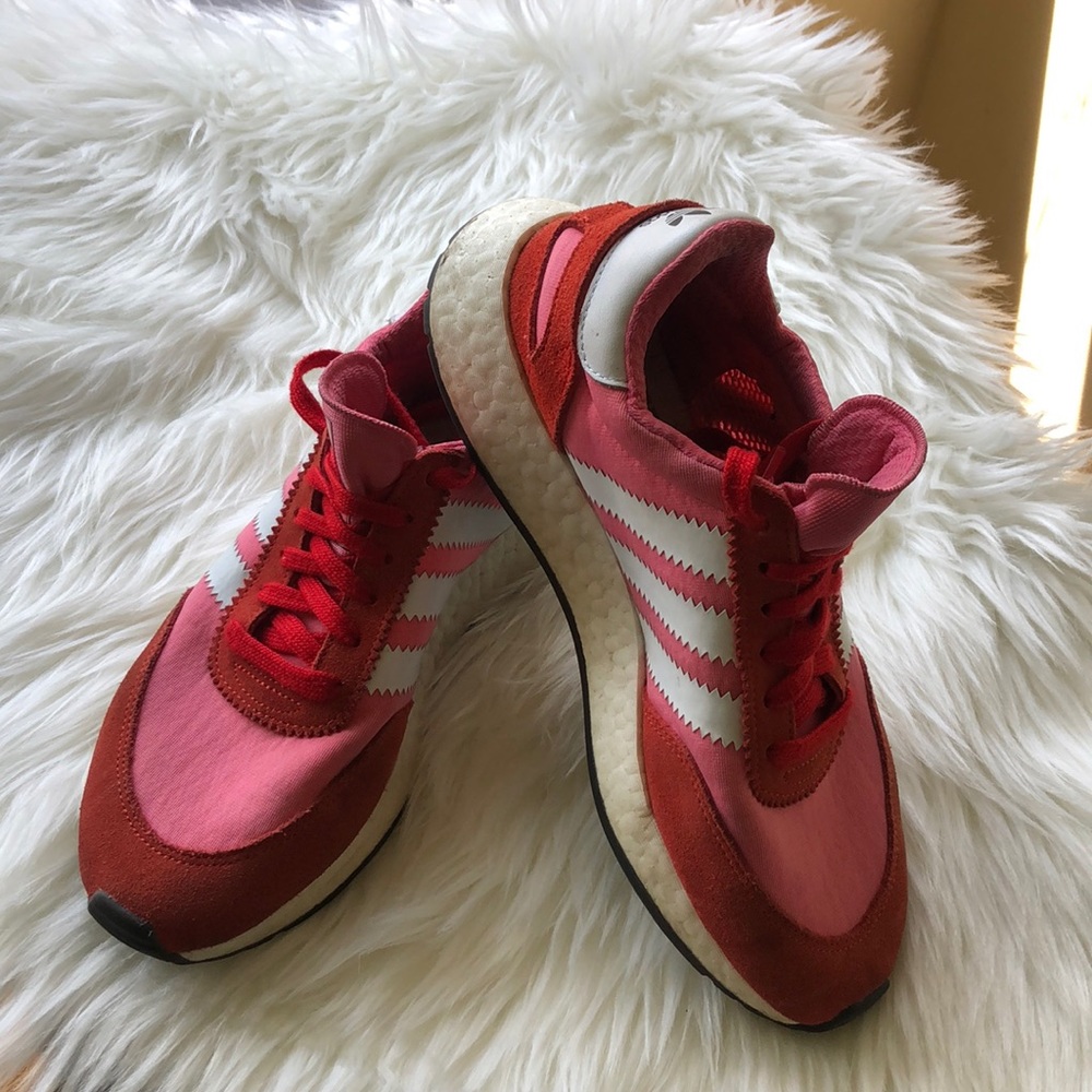 Women’s Adidas I-5923